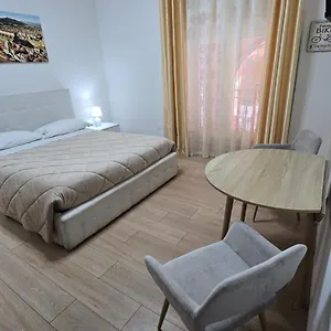 Nel Sole Monolocale Apartment